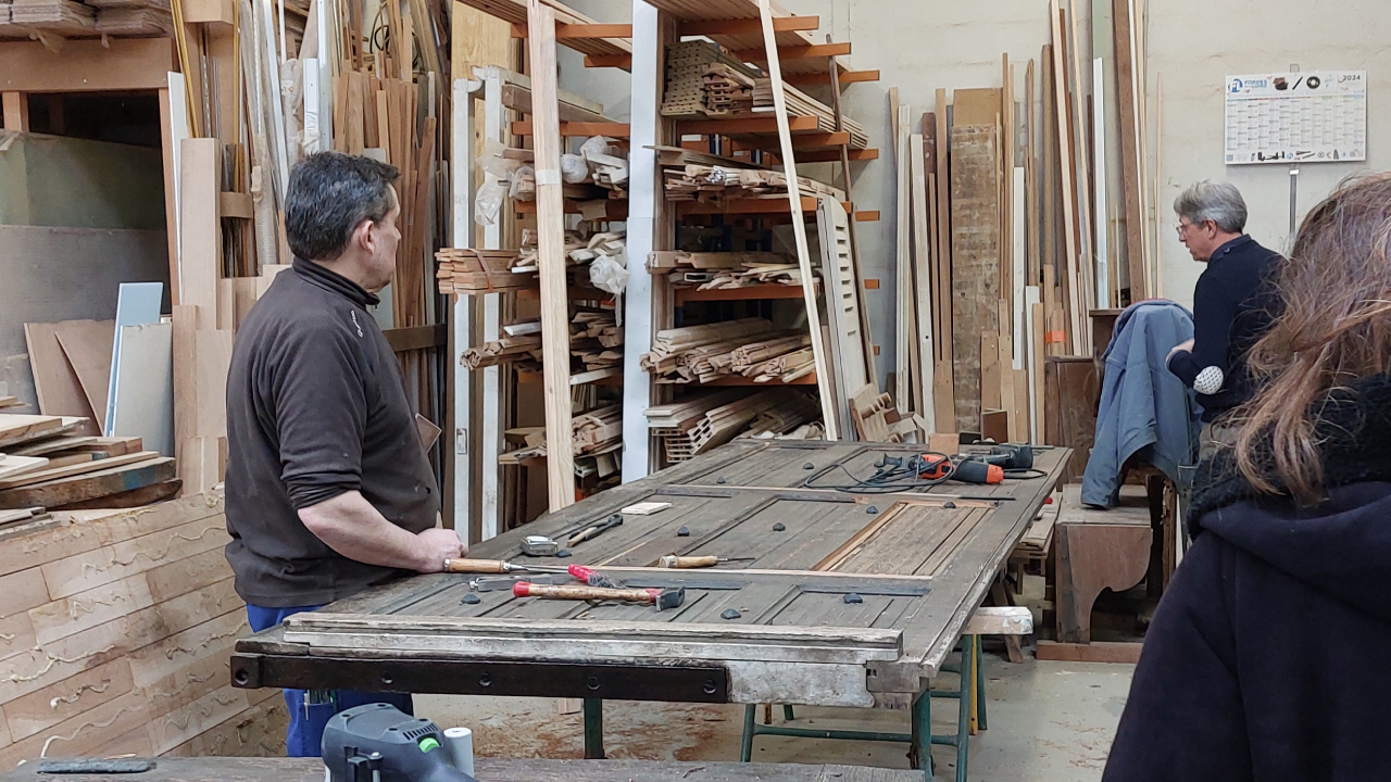 Visite de la menuiserie Treccani et fils avec certains des membres du réseau Les Apéros Déco
