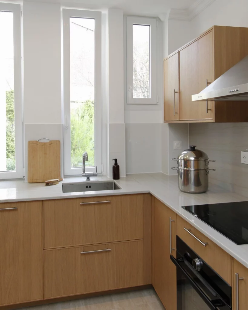cuisine ouverte rénovée par architecte d'intérieur à paris 18ème